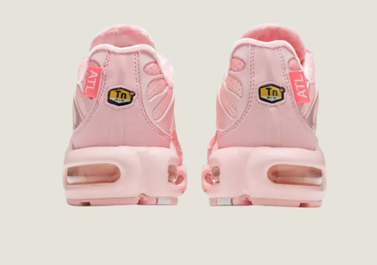 Nike Air Max Plus Triple Pink