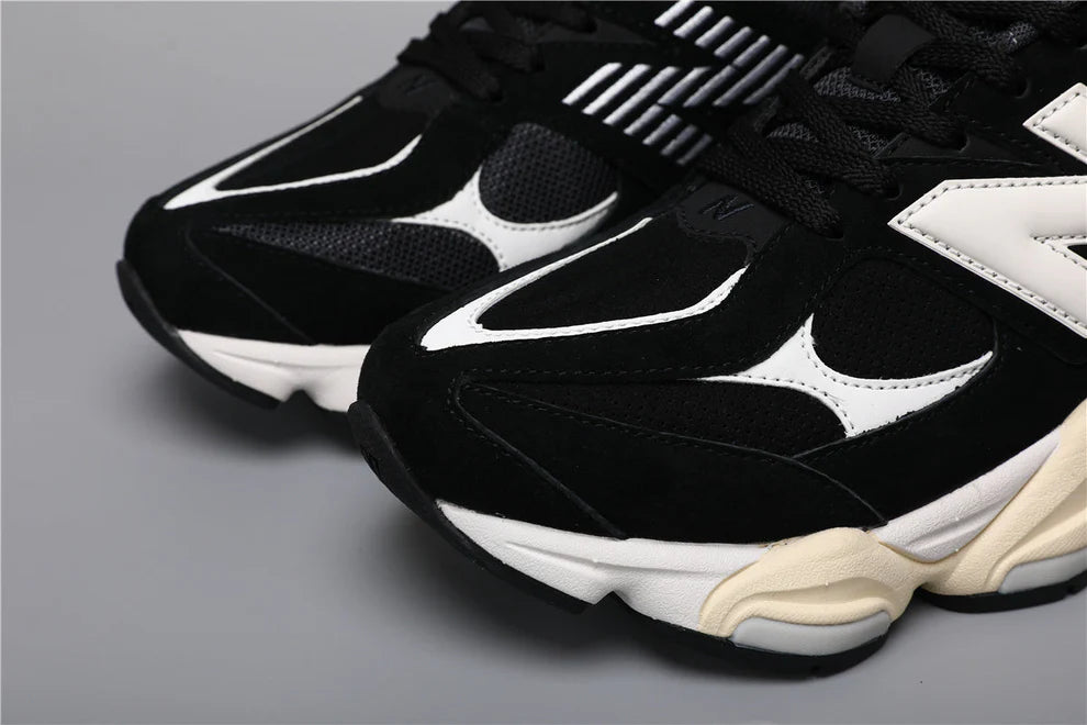 NB 9060 Black and White