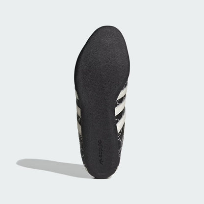Tokyo sneakers - Black and White Stars