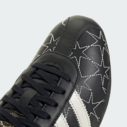 Tokyo sneakers - Black and White Stars