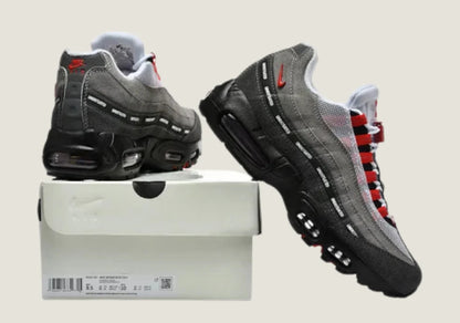 Nike X Undefeated Air Max 95 - Fire Road