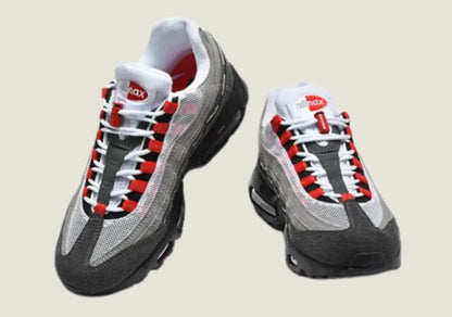 Nike X Undefeated Air Max 95 - Fire Road