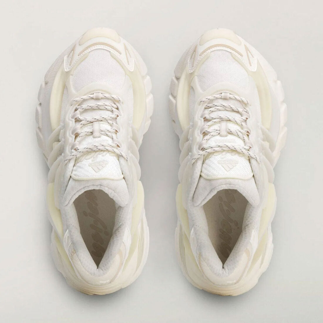 Virginia Jellyfish x Pharrell Williams – Triple White Edition